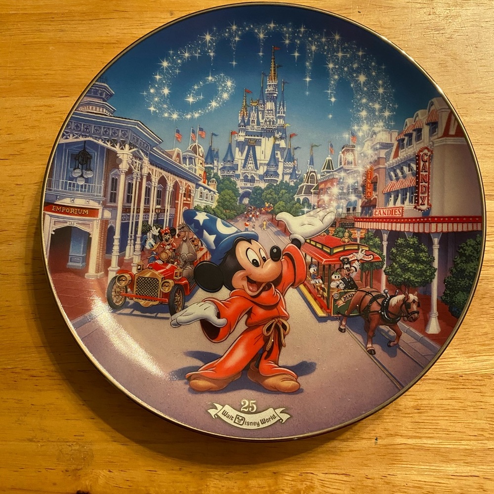 Disney World 25th anniversary plate